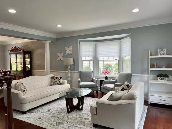 Walpole, MA 02032,24 Endean Dr