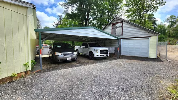 Warren, MA 01083,114 Southbridge Road