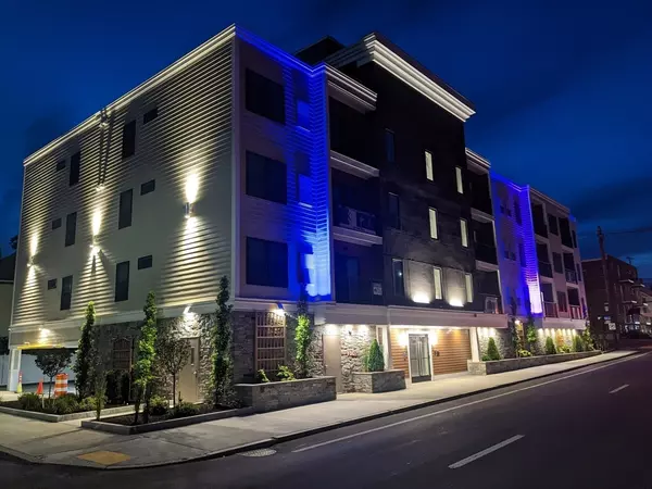 Revere, MA 02151,1133 North Shore Rd #404