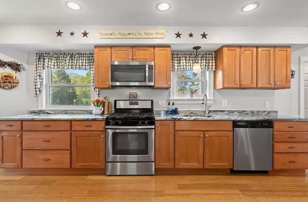 Salisbury, MA 01952,4 Lions Way