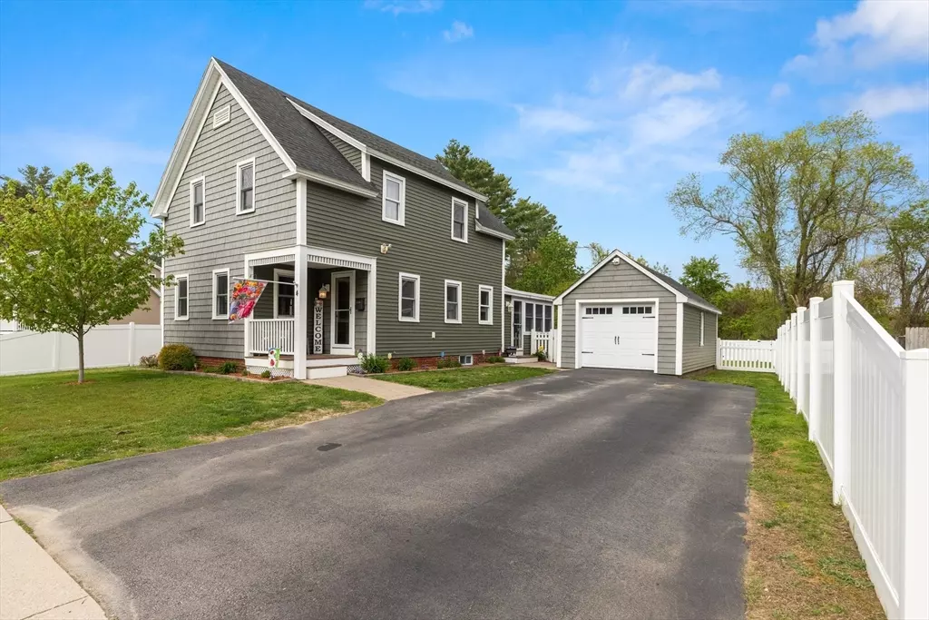 Salisbury, MA 01952,4 Lions Way