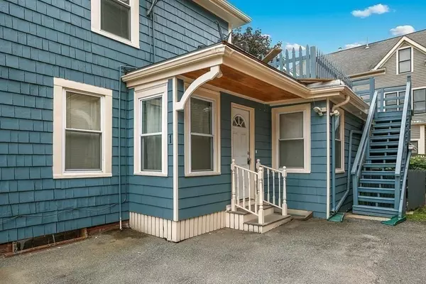 8 Allen St #1, Cambridge, MA 02140