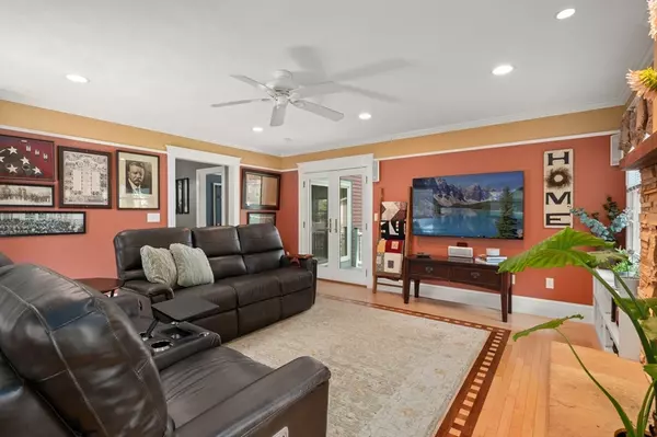 Danvers, MA 01923,7 Charles
