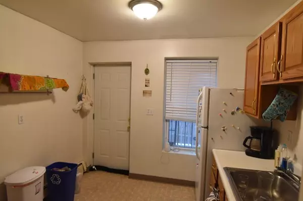 Boston, MA 02125,3 Saxton Street #1