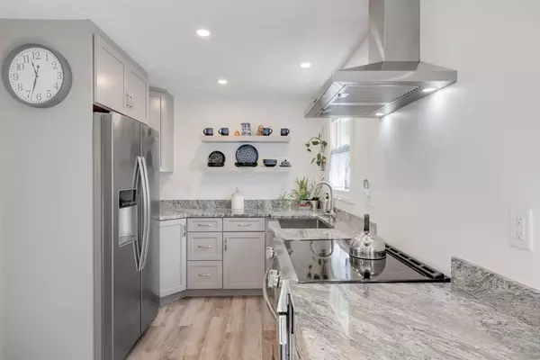 Falmouth, MA 02536,853 Sandwich