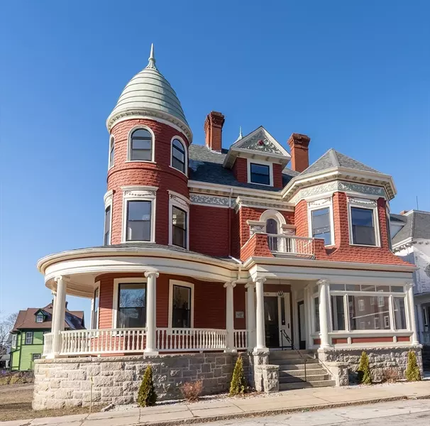 72 Belmont, Fall River, MA 02720