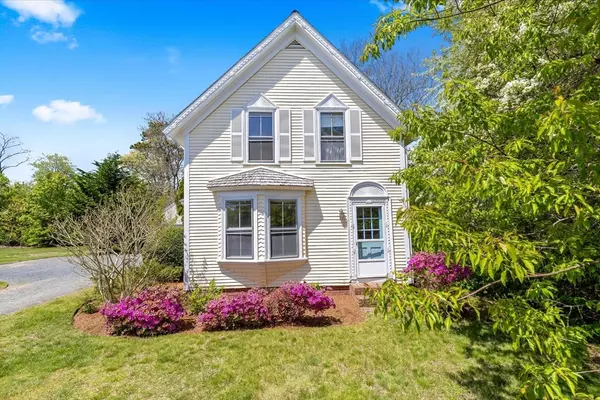 Harwich, MA 02645,34 Oak Street