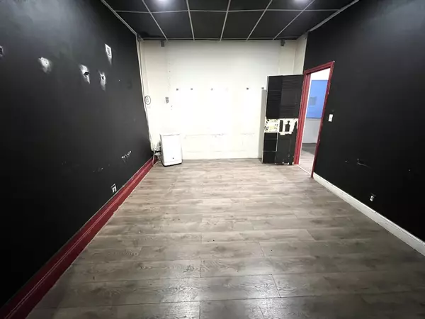 Medford, MA 02155,86 Spring