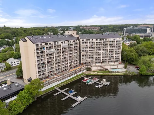 65 Lake Ave #1002, Worcester, MA 01604
