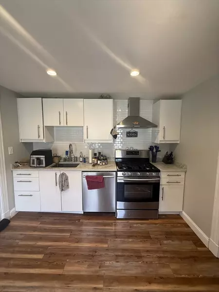 110 Quincy Ave #3, Winthrop, MA 02152