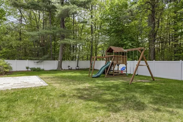 Walpole, MA 02081,836 West St