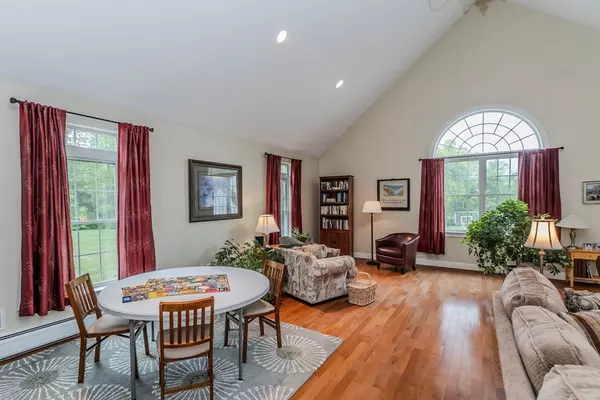 Belchertown, MA 01007,325 Stebbins St