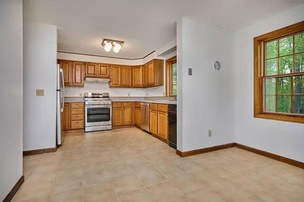 Shutesbury, MA 01072,16-18 Highland Dr