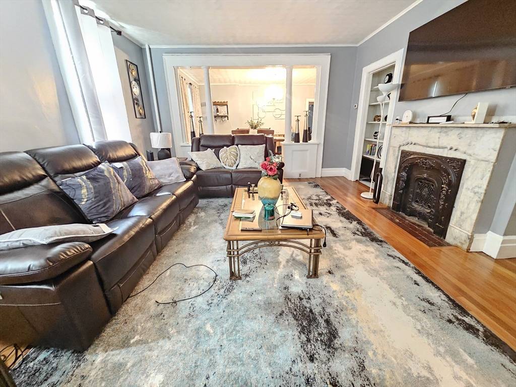 28 Cedar St #1, Taunton, MA 02780