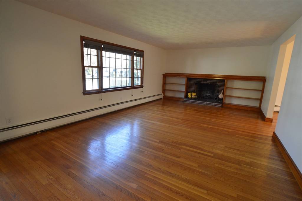 Marblehead, MA 01945,24 Beverly #24
