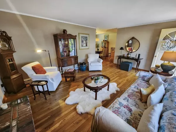 Fairhaven, MA 02719,3 Brookview St