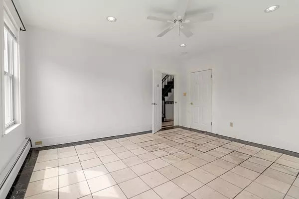 Somerville, MA 02143,571 Somerville Ave #571A