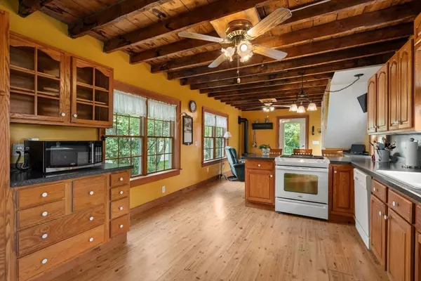 Grafton, MA 01536,19 East St