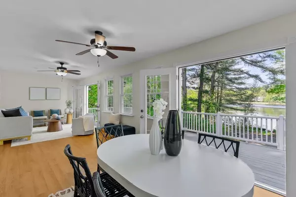 North Smithfield, RI 02896,31 Brookside Dr