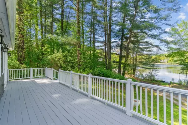 North Smithfield, RI 02896,31 Brookside Dr