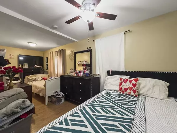 Lawrence, MA 01841,16 Willoughby St