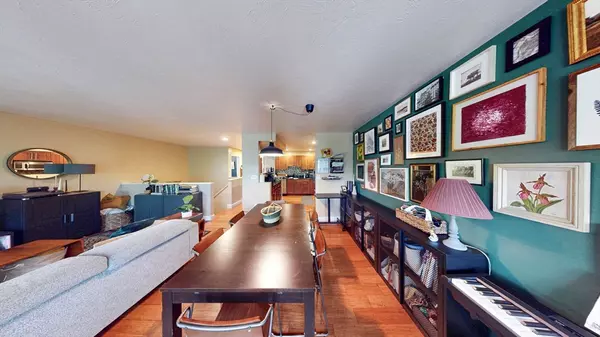 Boston, MA 02131,391 Hyde Park Ave #112