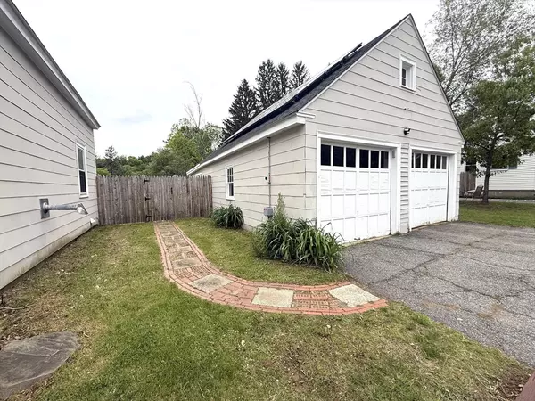 Barre, MA 01005,682 Wheelwright Rd