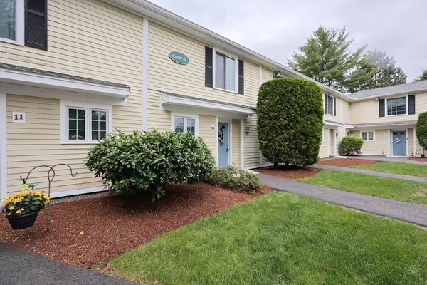 Easton, MA 02375,6 Janet Rd #10