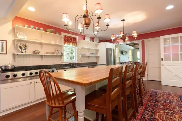 Brimfield, MA 01010,391 Brookfield Rd