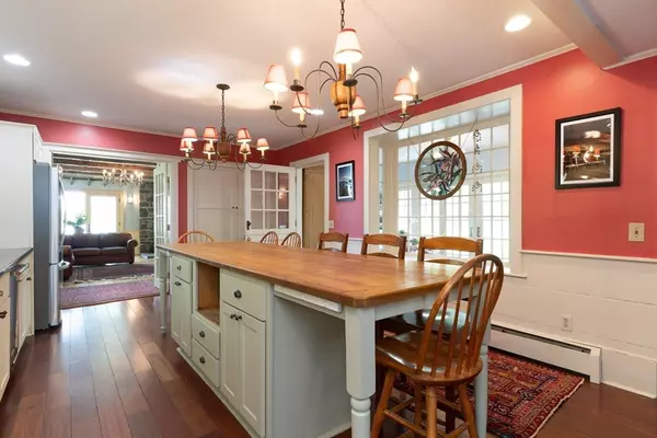 Brimfield, MA 01010,391 Brookfield Rd