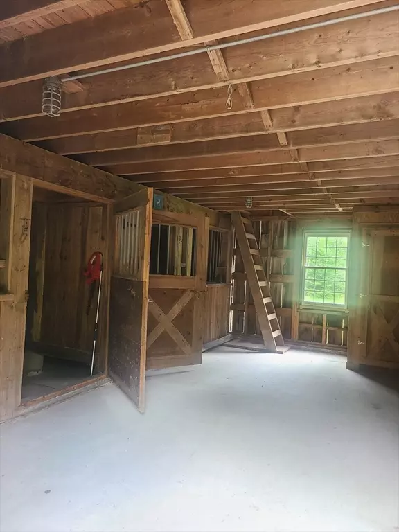 Monson, MA 01057,4 Thayer Rd