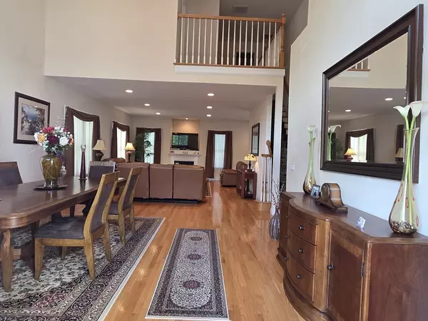 Milford, MA 01757,5 Zain Circle #5