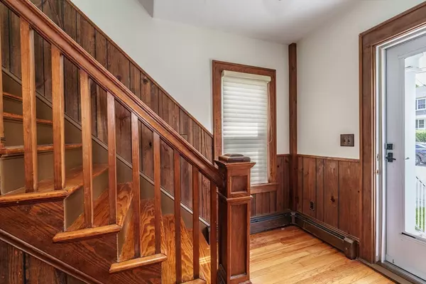 East Longmeadow, MA 01028,37 White Ave