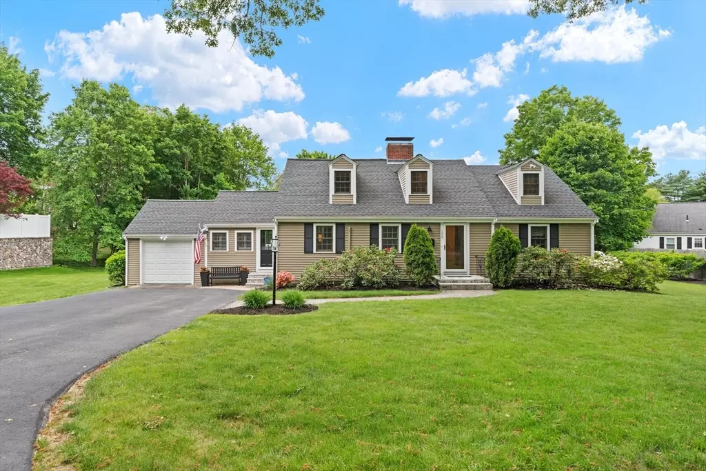 Westwood, MA 02090,135 Elm St