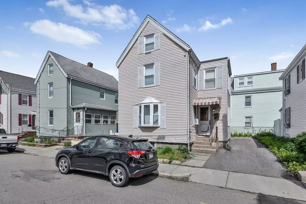 Newton, MA 02458,11 Murphy Ct