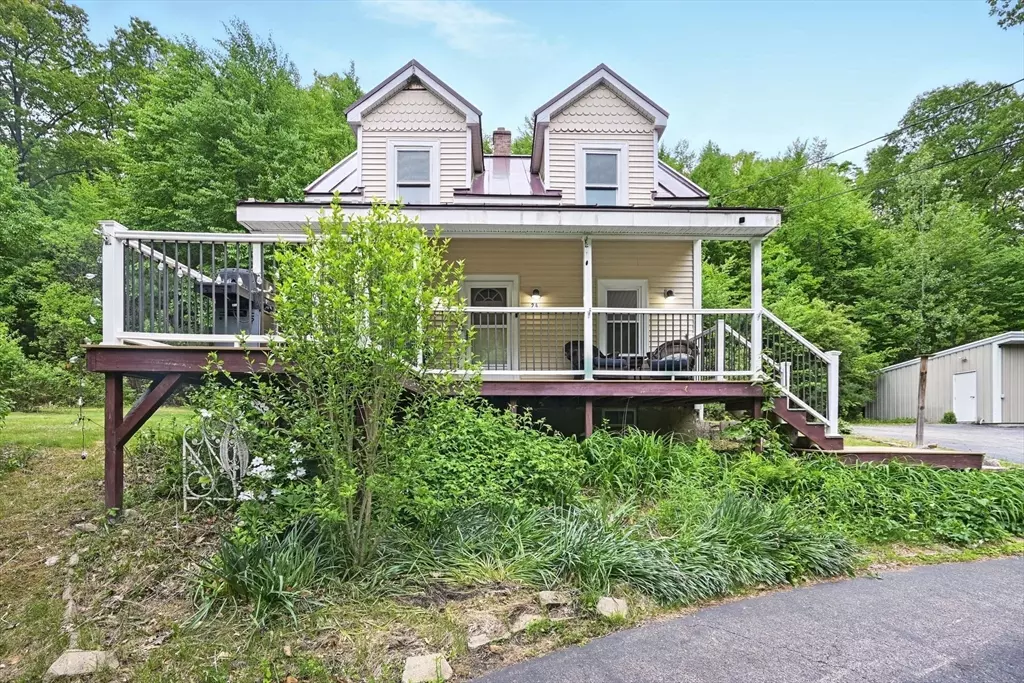 Sutton, MA 01590,24 Barnett Rd