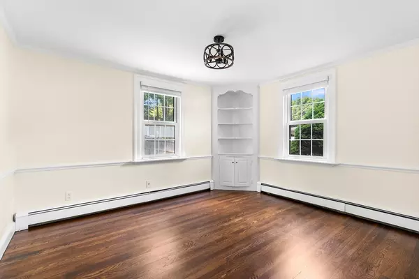 Lawrence, MA 01843,23 Lenox Cir