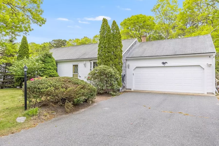 18 Tupelo, Harwich, MA 02645