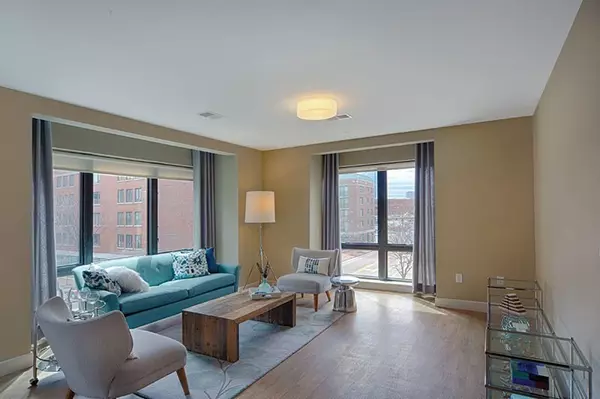 Cambridge, MA 02142,33 Rogers St. #319