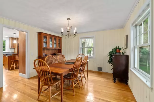 Wellesley, MA 02482,40 Upson Rd