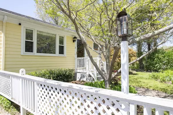 Mattapoisett, MA 02739,11 Parker St