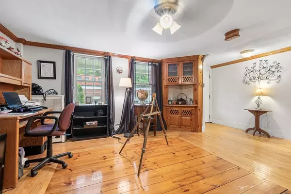 Leicester, MA 01524,18 Water St