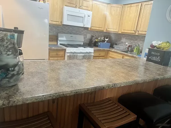 Fall River, MA 02723,700 2nd #110