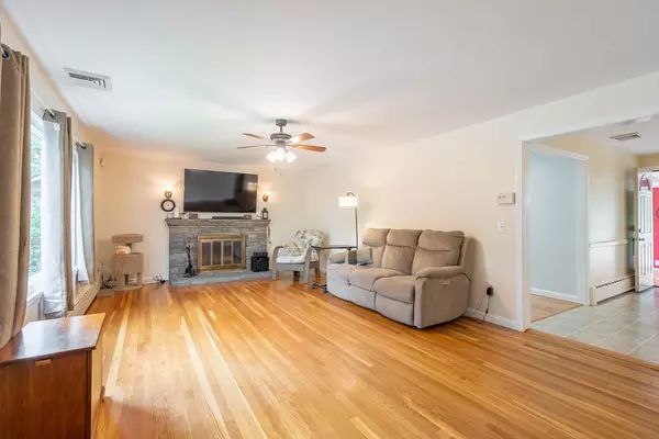 Auburn, MA 01501,19 Zabelle Ave