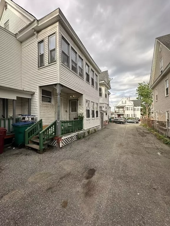 Lowell, MA 01851,97-99 Gates St