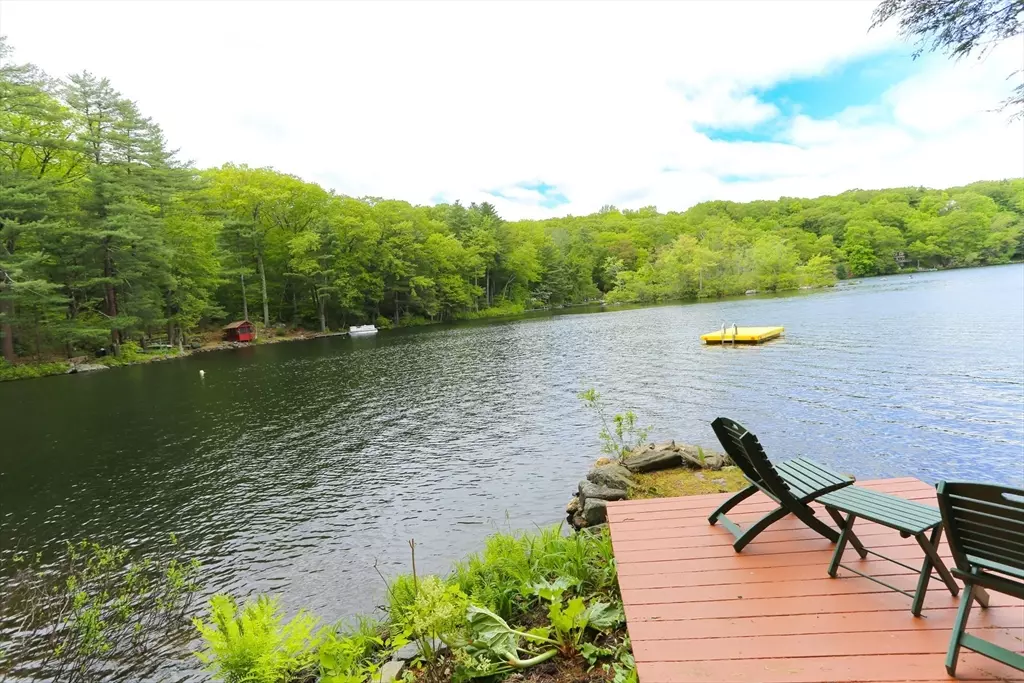 Sturbridge, MA 01566,14 Cormack Rd