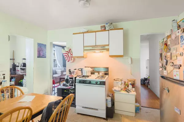Boston, MA 02124,31 Corona St