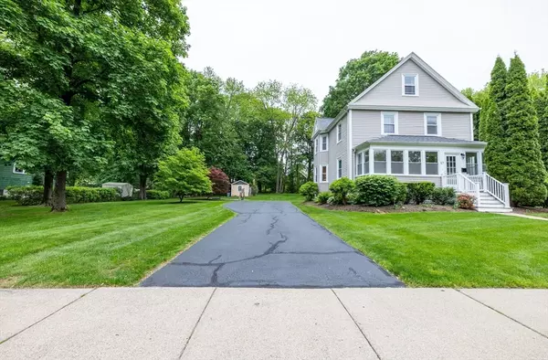 Walpole, MA 02081,57 Clapp St