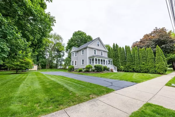 Walpole, MA 02081,57 Clapp St