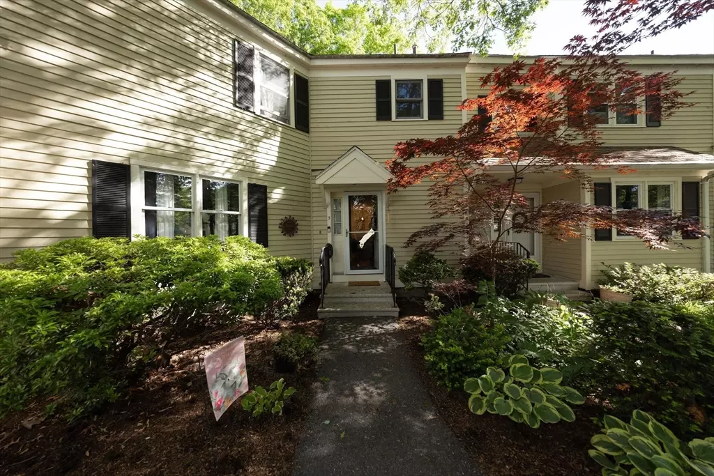 Northbridge, MA 01534,5 Heritage Drive #5